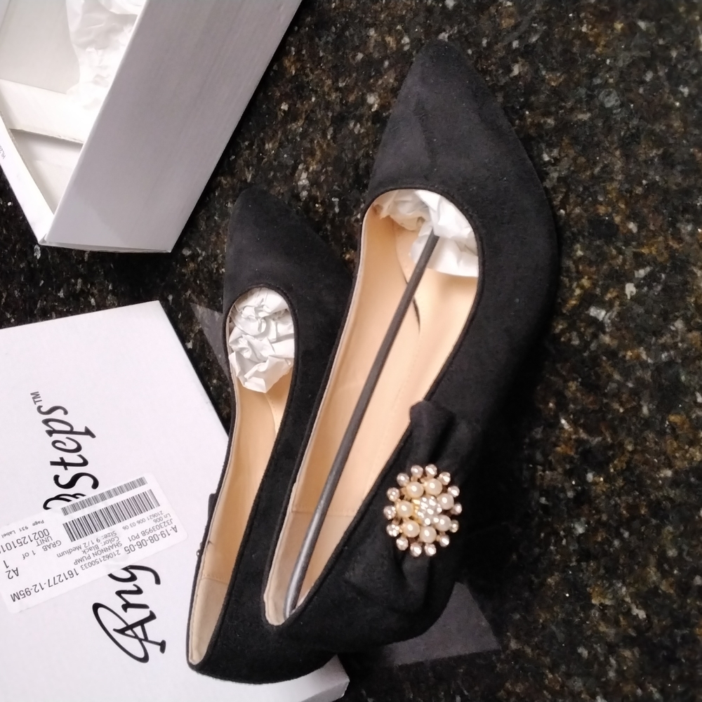 WS24- Buy 2prs🥿/$15.00 - Women Angel Steps Blk Spike Heels - sz 9.5